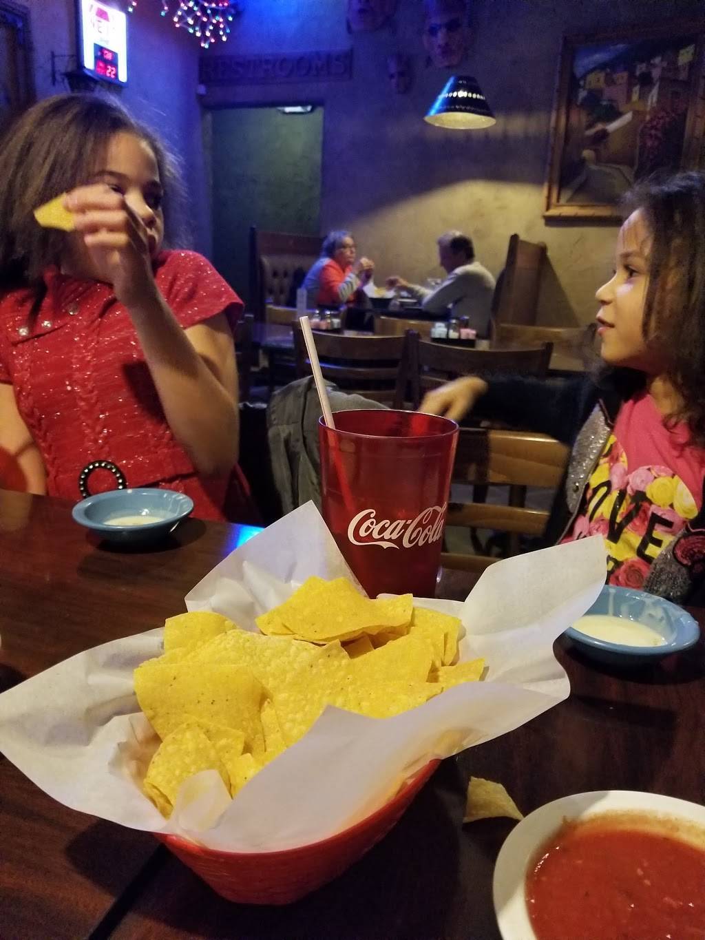 El Guadalajara Mexican Restaurant | restaurant | 1700 W Market St, Bolivar, TN 38008, USA | 7312123040 OR +1 731-212-3040