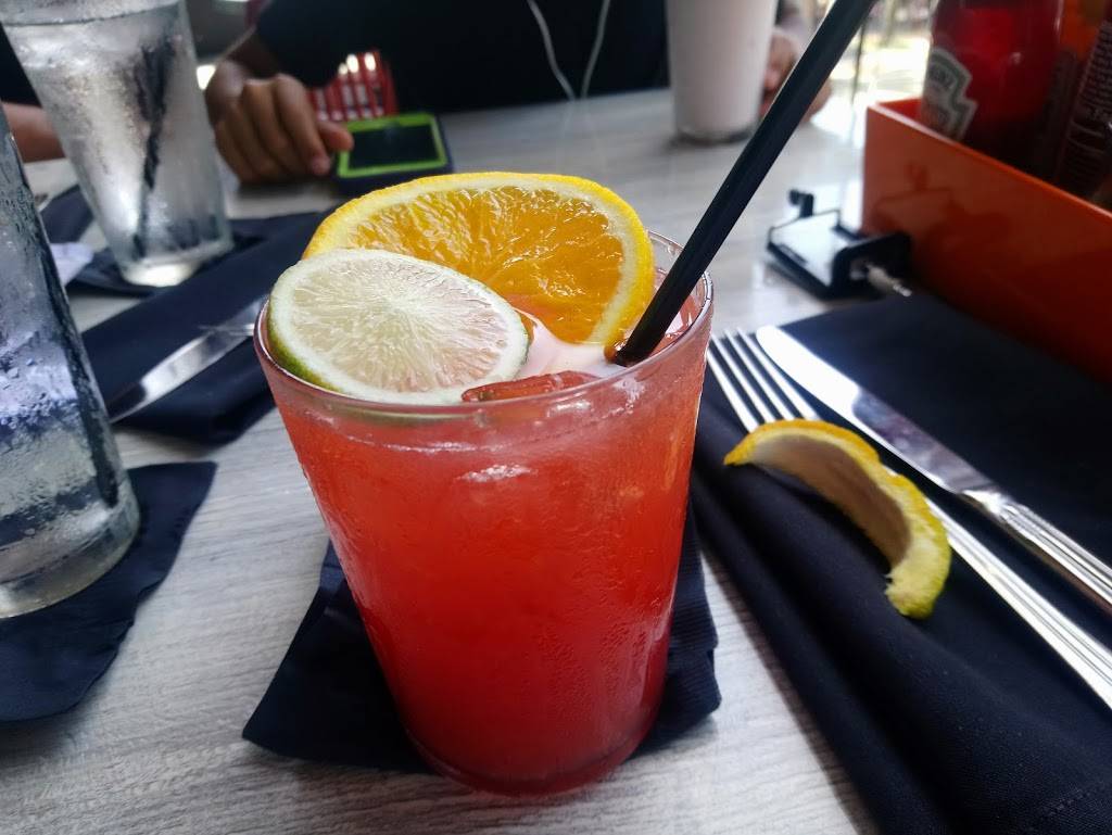 The Cowfish Sushi Burger Bar | restaurant | 6000 Universal Blvd #700, Orlando, FL 32819, USA | 4072243663 OR +1 407-224-3663