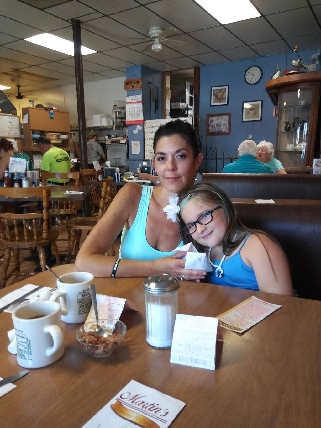 Martins Restaurant | restaurant | 205 North Ave, Abington, MA 02351, USA | 7818781915 OR +1 781-878-1915