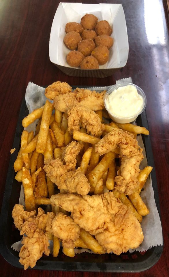 The Mighty Crab Staten Island | restaurant | 2626 Hylan Blvd, Staten Island, NY 10306, USA | 7189873388 OR +1 718-987-3388