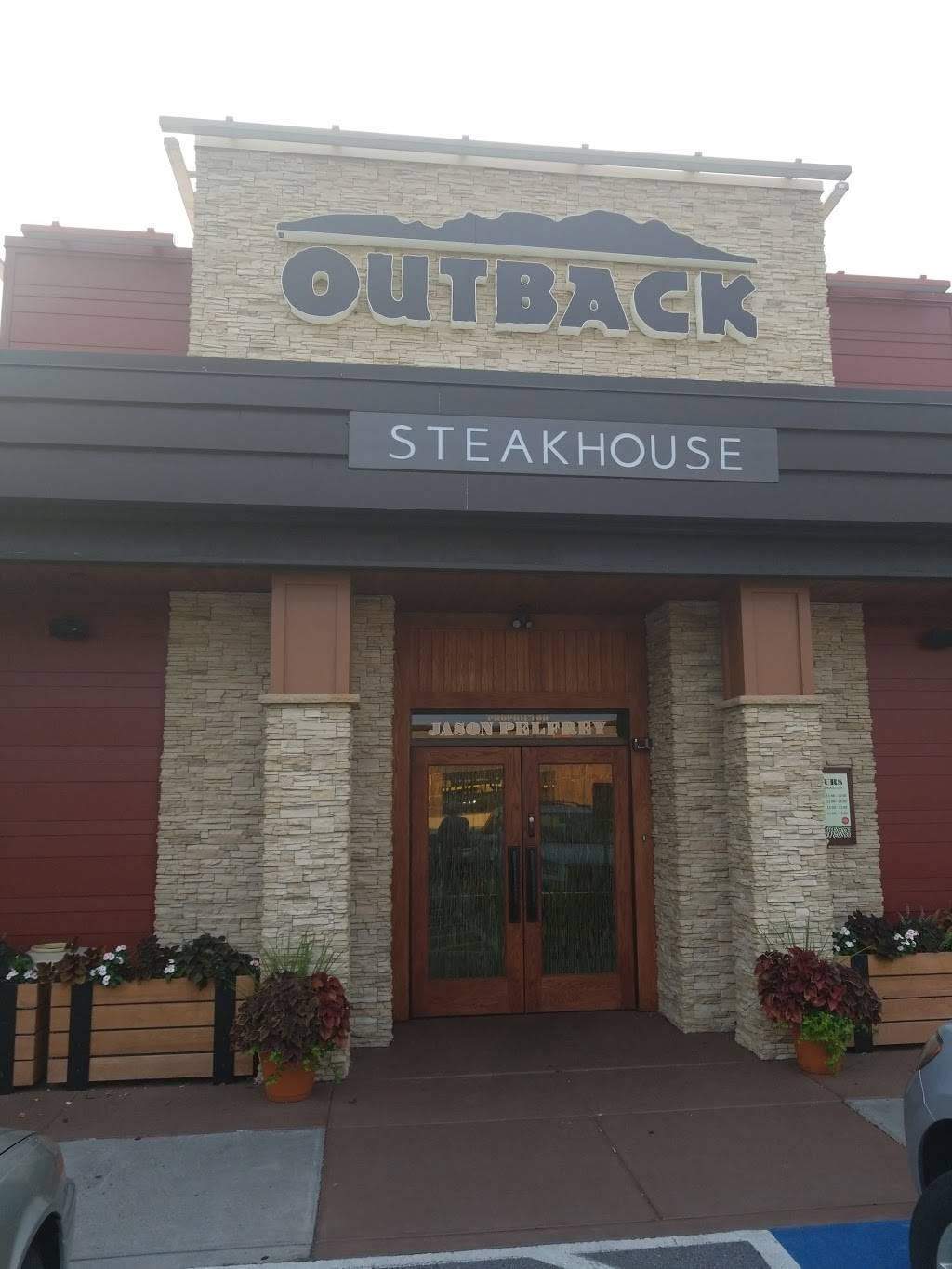 Outback Steakhouse | restaurant | 240 Railway Ln, Hagerstown, MD 21740, USA | 2404206868 OR +1 240-420-6868