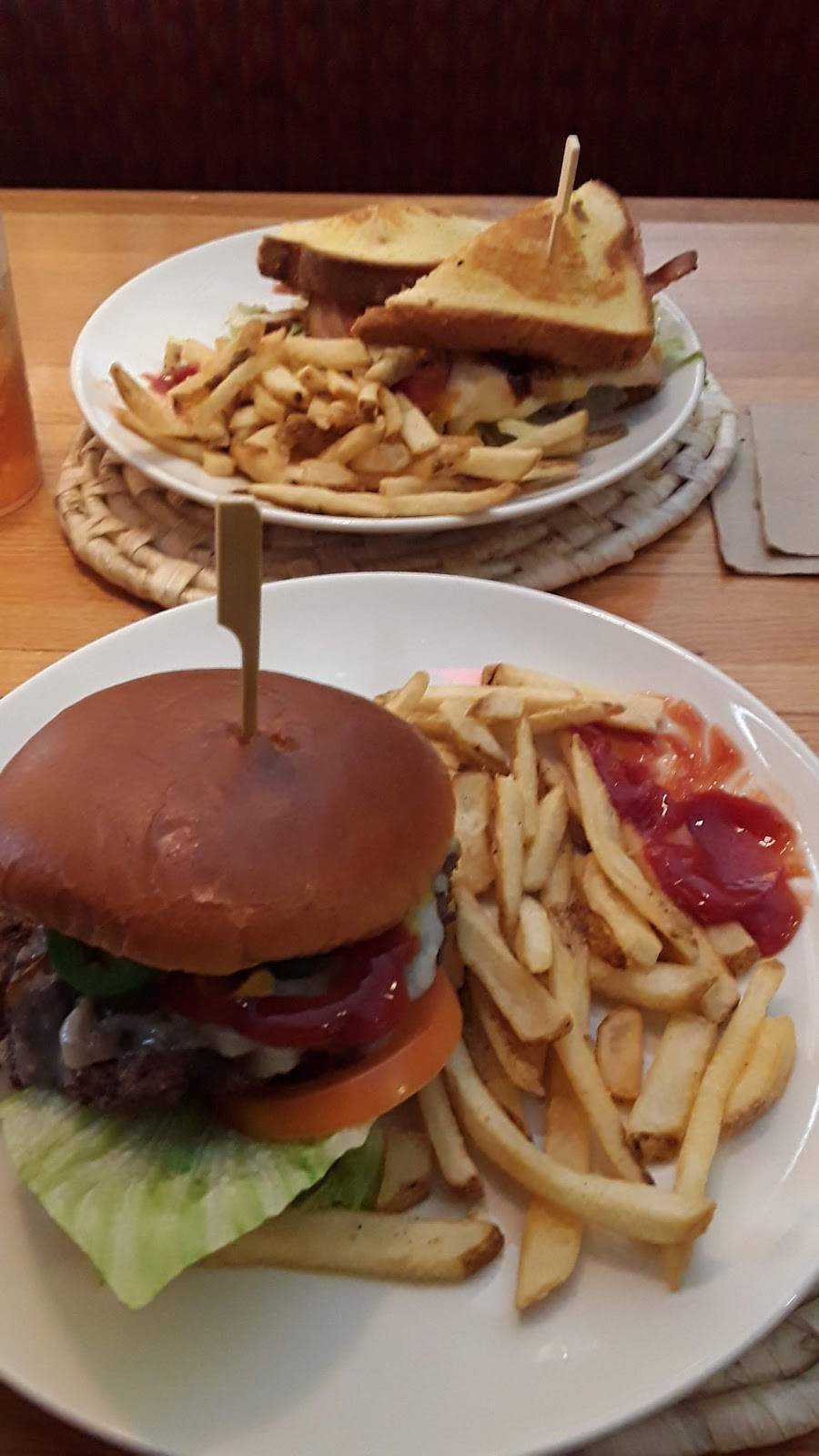 Applebees Grill + Bar | restaurant | 4733 S Yale Ave, Tulsa, OK 74135, USA | 9186647878 OR +1 918-664-7878