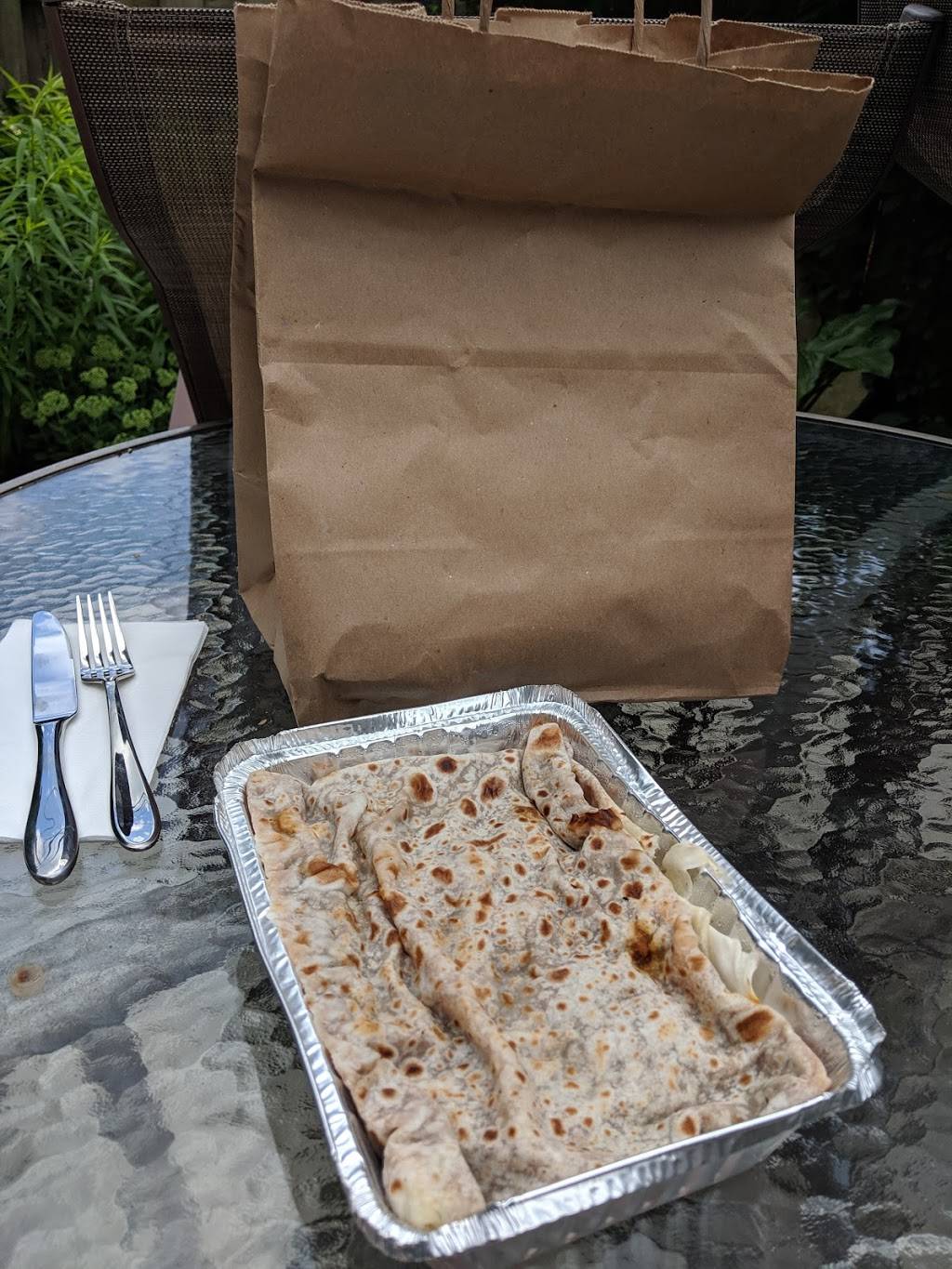 Anna Roti House | restaurant | 2367 Kingston Rd, Scarborough, ON M1N 1V1, Canada | 6472437482 OR +1 647-243-7482