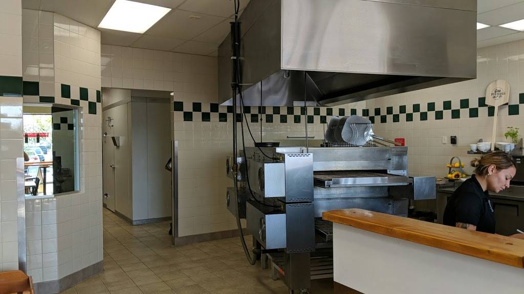 Gios Pizzeria | restaurant | 18285 Collier Ave #H, Lake Elsinore, CA 92530, USA | 9512452876 OR +1 951-245-2876