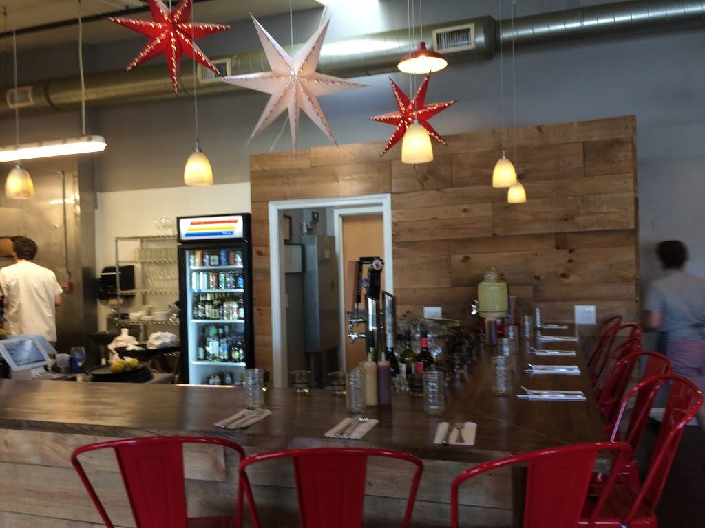 Lazy Farmer Restaurant & Catering | restaurant | 34 Park St, Essex Junction, VT 05452, USA | 8028715295 OR +1 802-871-5295