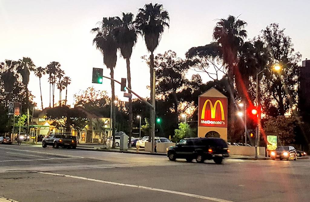 McDonalds | cafe | 10901 Riverside Dr, North Hollywood, CA 91602, USA | 8187615171 OR +1 818-761-5171