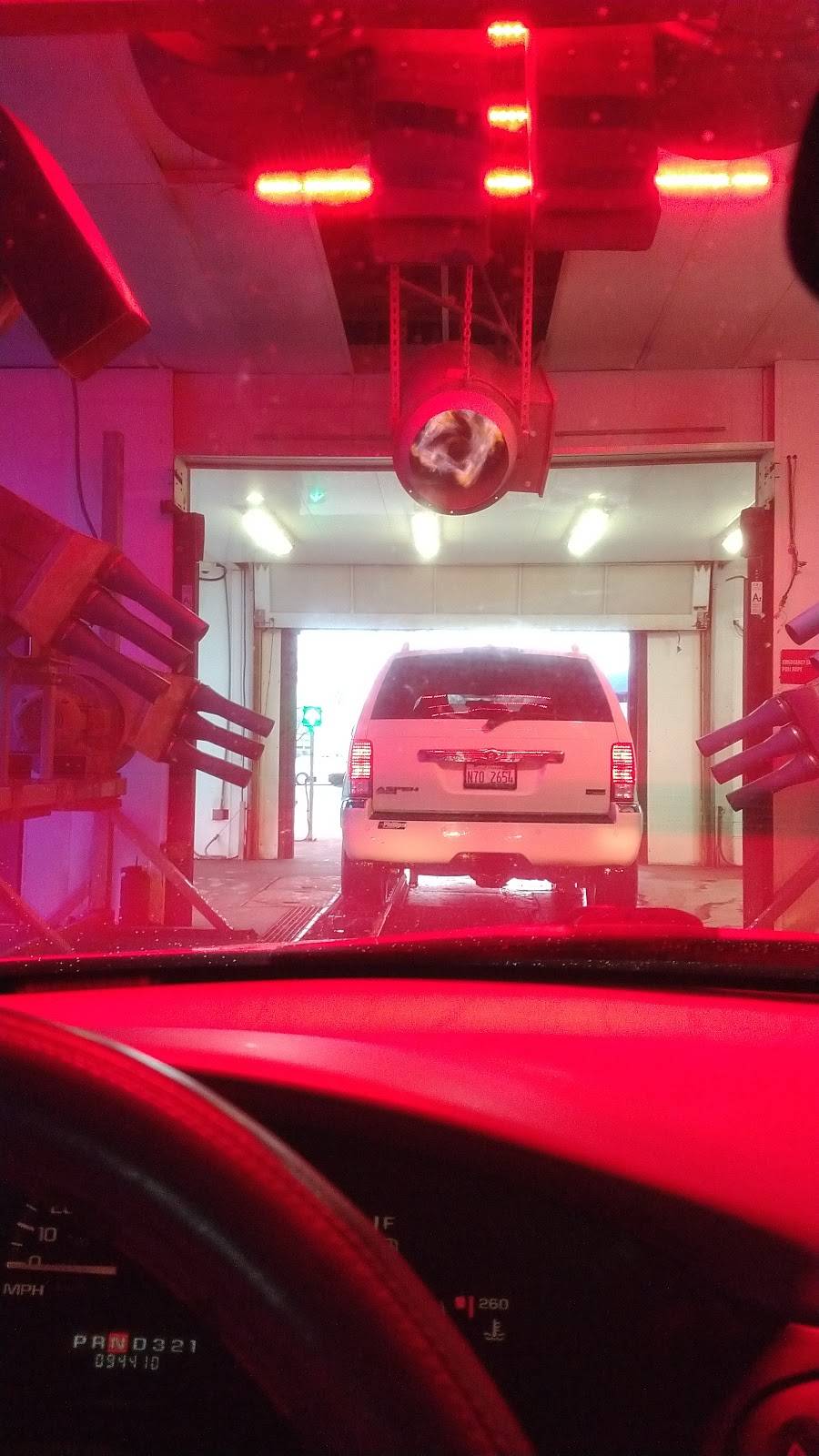 Delta Sonic Car Wash | bakery | 1812 W Jefferson St, Joliet, IL 60435, USA | 8152077000 OR +1 815-207-7000