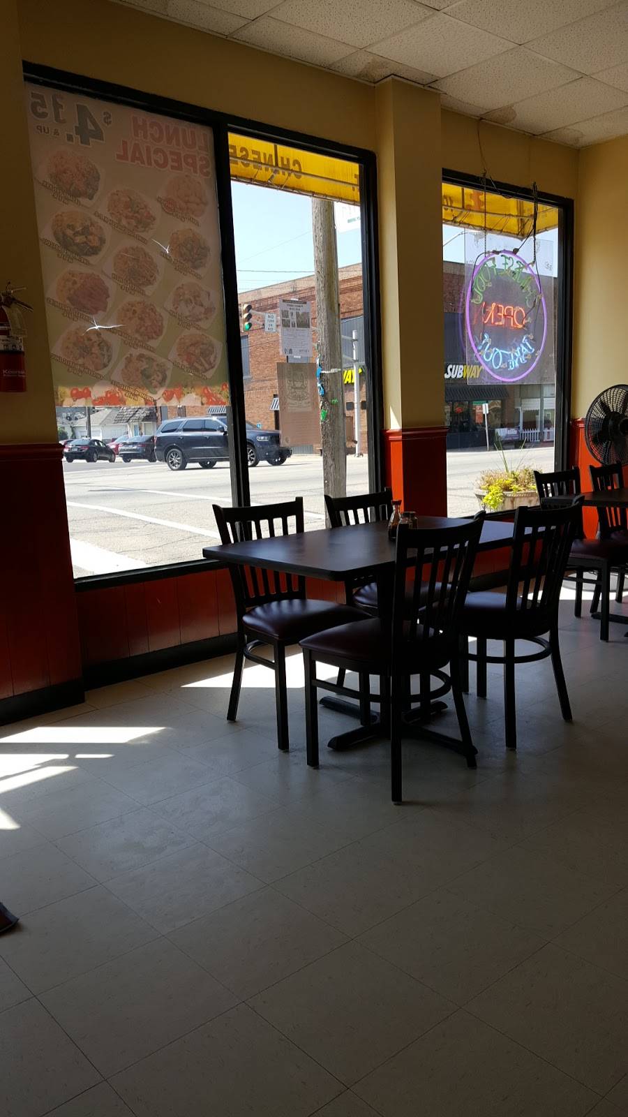 King Chef | restaurant | 102 E Main St, Greentown, IN 46936, USA | 7656282057 OR +1 765-628-2057