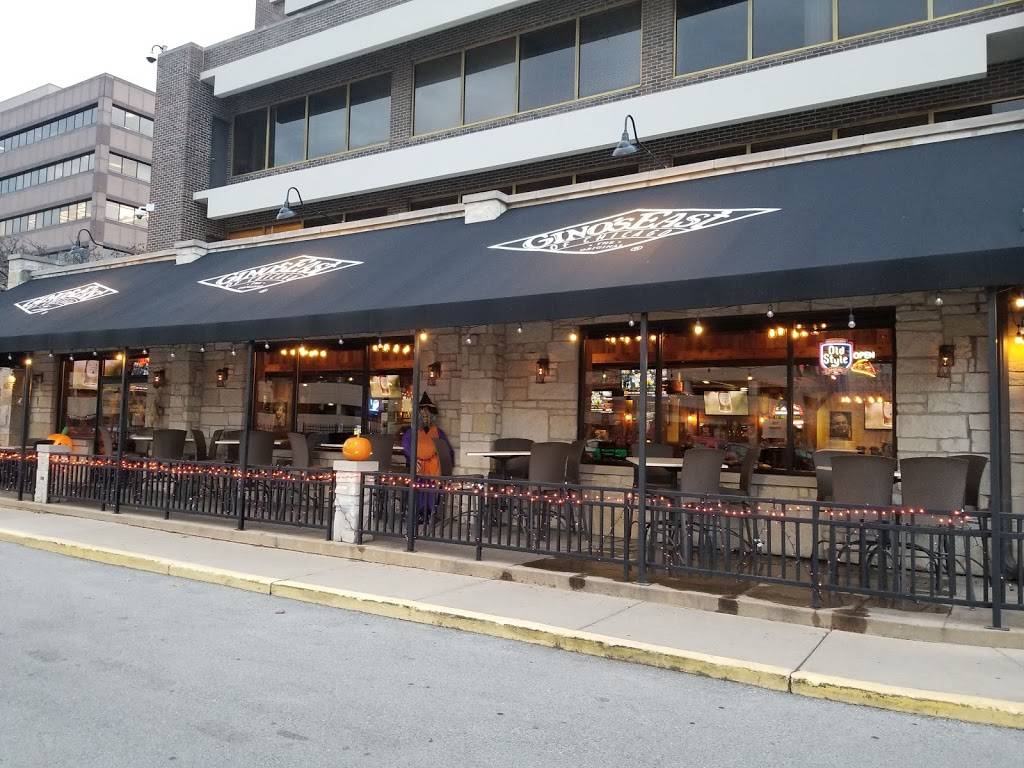 Ginos East Rosemont | restaurant | 9501 W Devon Ave, Rosemont, IL 60018, USA | 8478253333 OR +1 847-825-3333