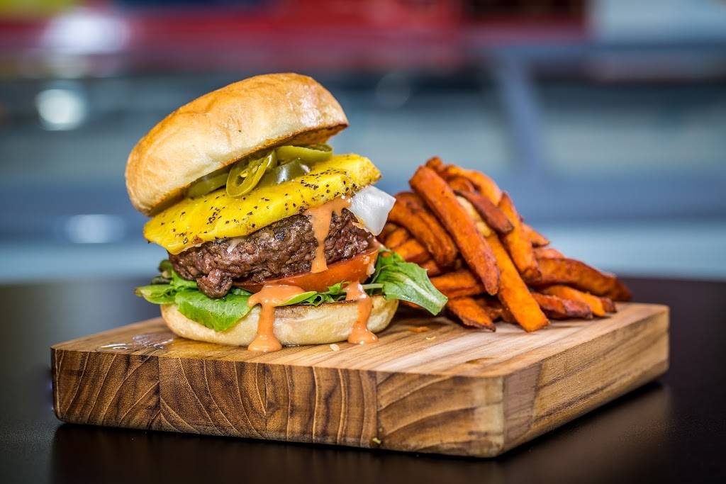 Champions Cafe | cafe | 12351 NW 18th St, Pembroke Pines, FL 33026, USA | 9544327881 OR +1 954-432-7881