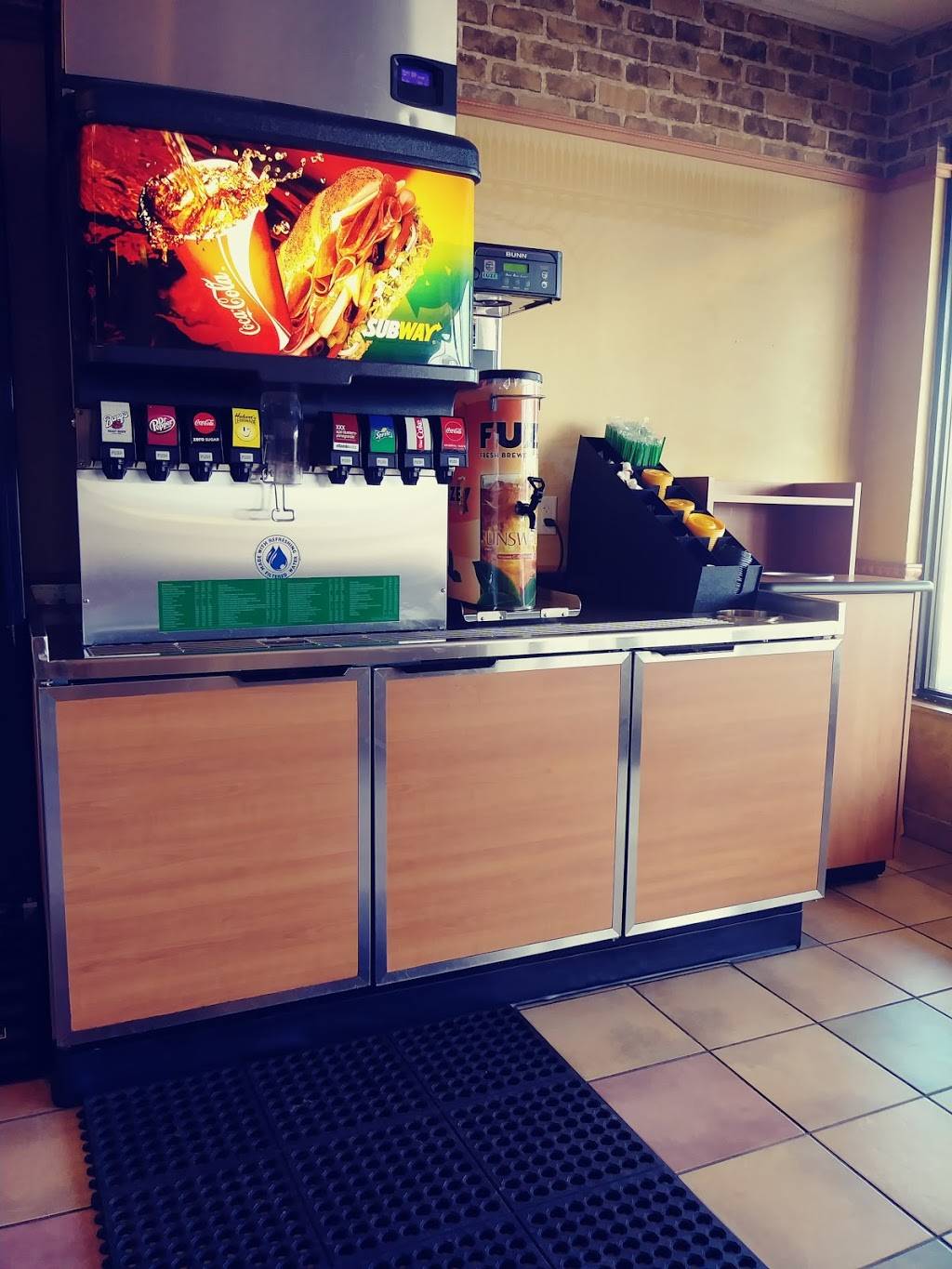 Subway | restaurant | 1453 Millville Ave, Hamilton, OH 45013, USA | 5137373123 OR +1 513-737-3123