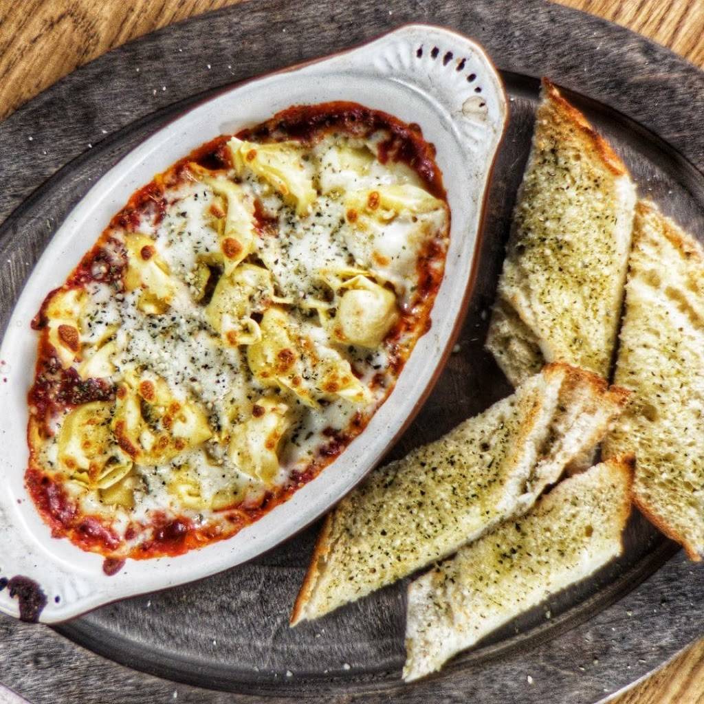 Ski & Benny Pizza | restaurant | 820 Bilbo St, Anchorage, AK 99501, USA | 9072741114 OR +1 907-274-1114