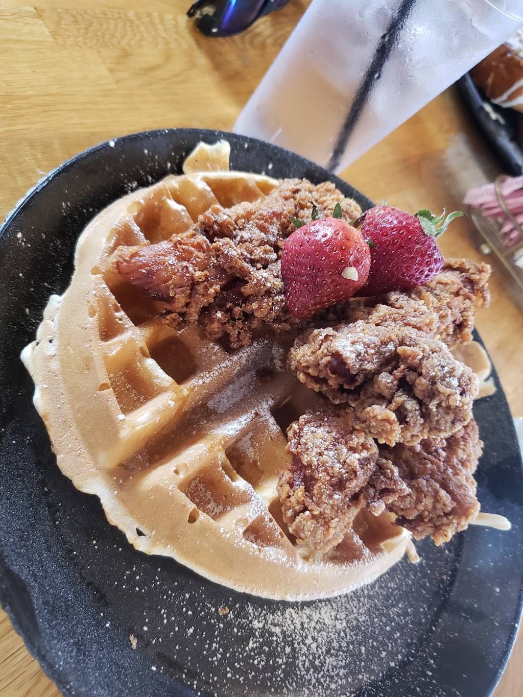 The Real Milk & Honey | restaurant | 3719 Main St, College Park, GA 30337, USA | 4044585500 OR +1 404-458-5500