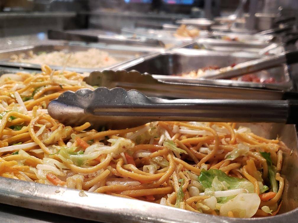 China Palace (Chinese Buffet) | restaurant | 15555 Main St, Hesperia, CA 92345, USA | 7609482298 OR +1 760-948-2298