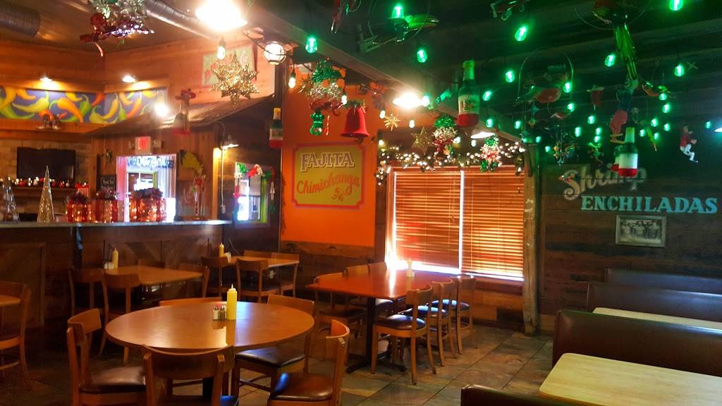 Peraltas Mexican Restaurant | restaurant | 310 W Garland St, Grand Saline, TX 75140, USA | 9039623949 OR +1 903-962-3949
