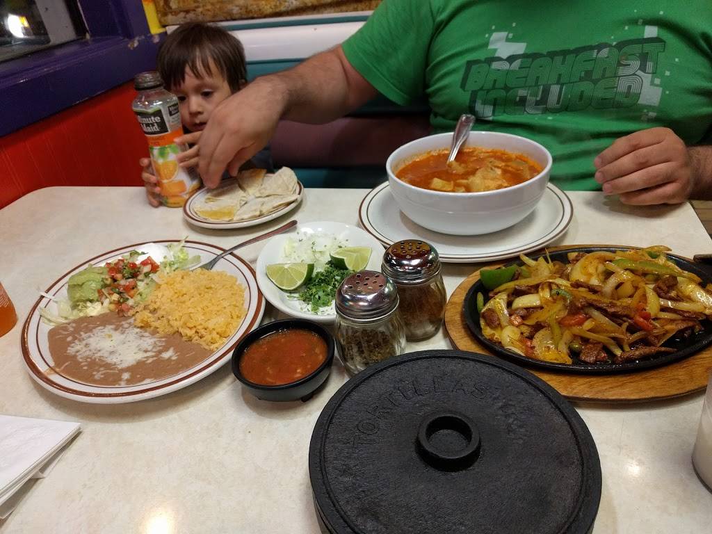 Tacos Faenas | restaurant | 1814 112th St SE, Everett, WA 98208, USA | 4253387998 OR +1 425-338-7998