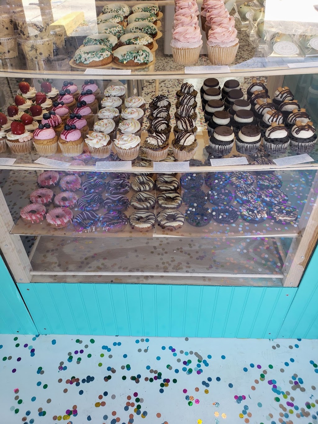 Gaia Donut | bakery | 6617 N Nebraska Ave, Tampa, FL 33604, USA | 8133888541 OR +1 813-388-8541
