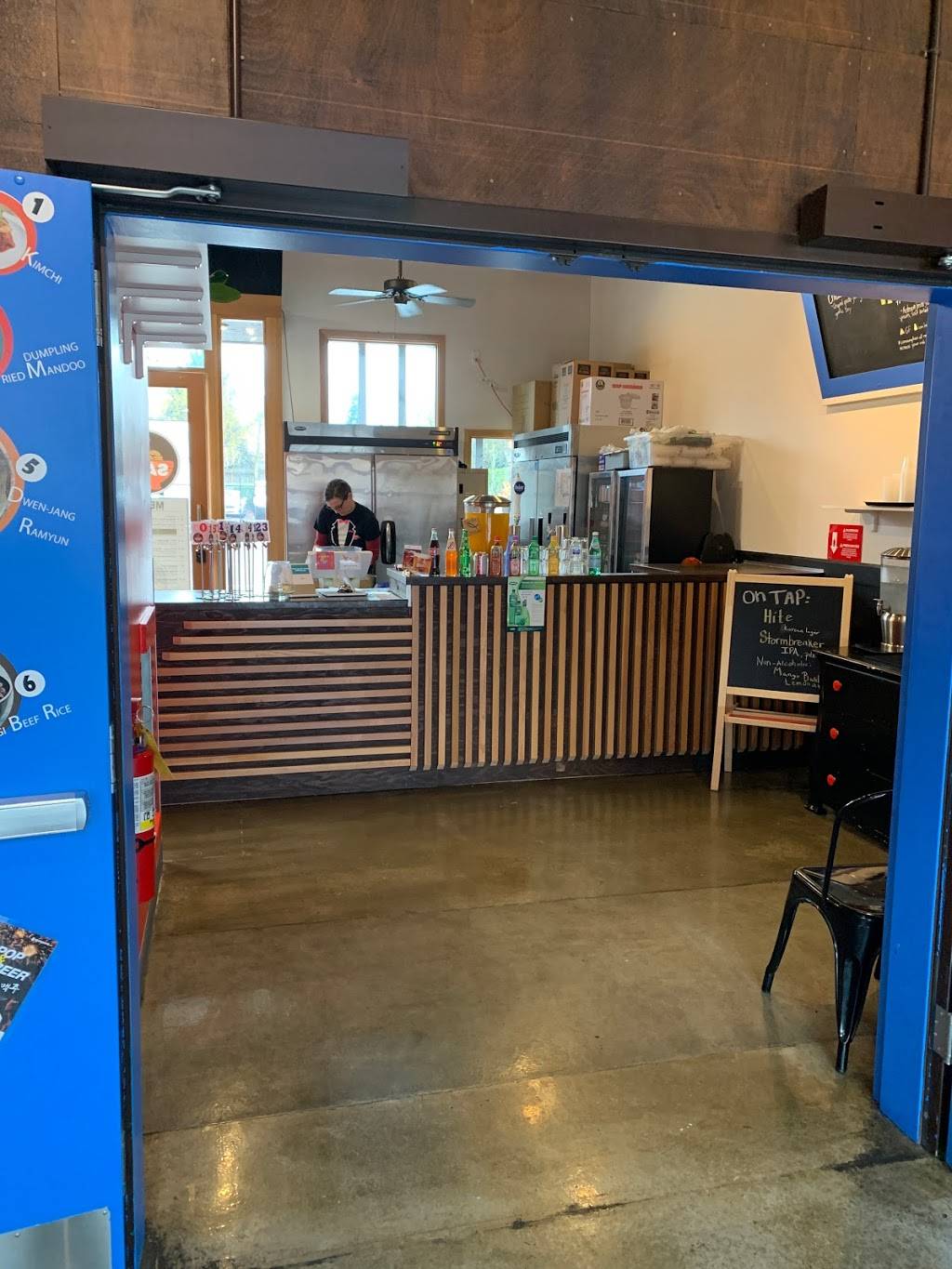 Sari Ramyun | restaurant | 2713 NE Sandy Blvd, Portland, OR 97232, USA | 5038415149 OR +1 503-841-5149