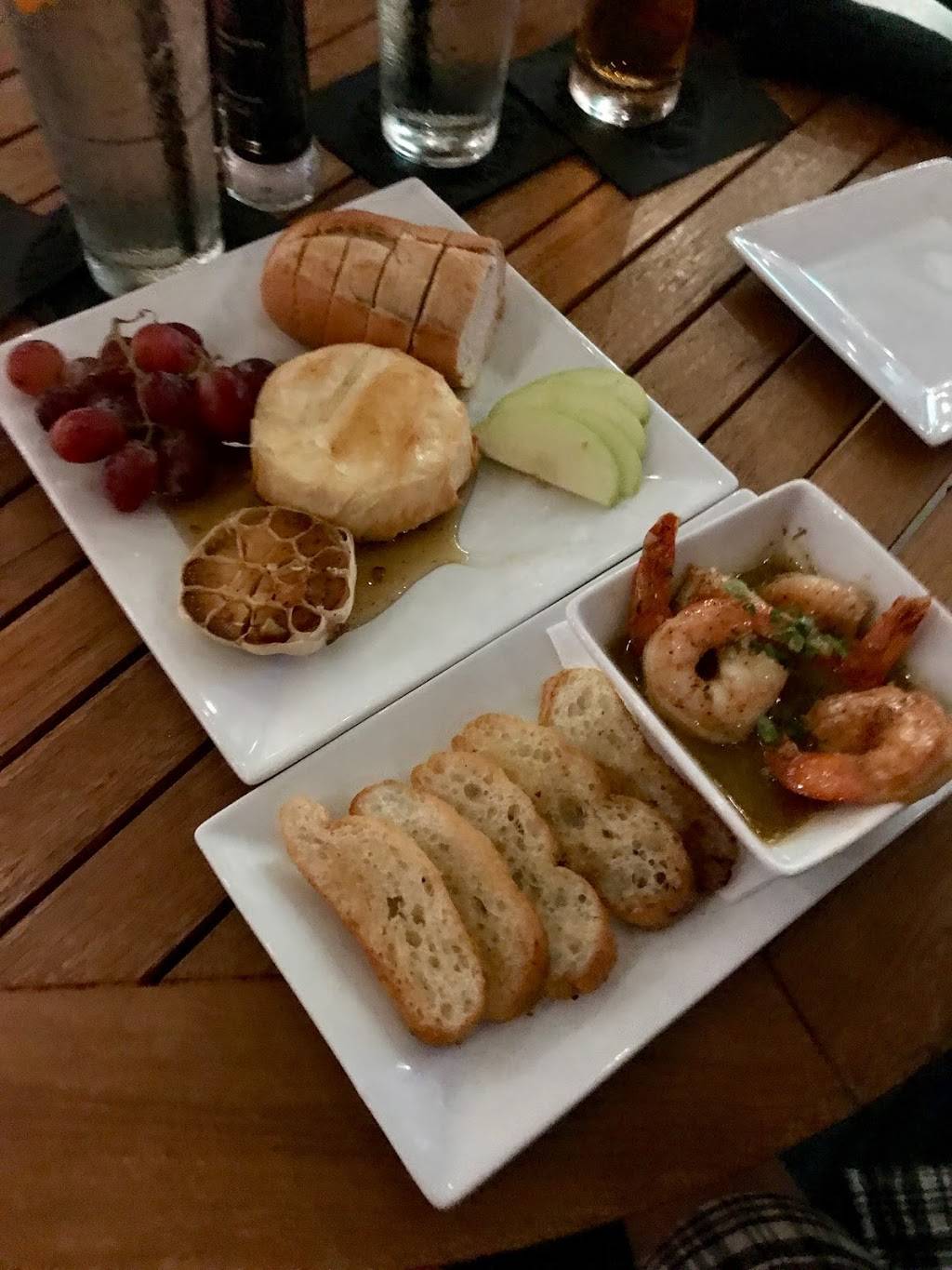 Post & Vine | restaurant | 1919 14th Ave, Vero Beach, FL 32960, USA | 7729075159 OR +1 772-907-5159