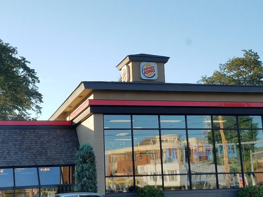 Burger King | restaurant | 175 E Erie St, Painesville, OH 44077, USA | 4403521478 OR +1 440-352-1478