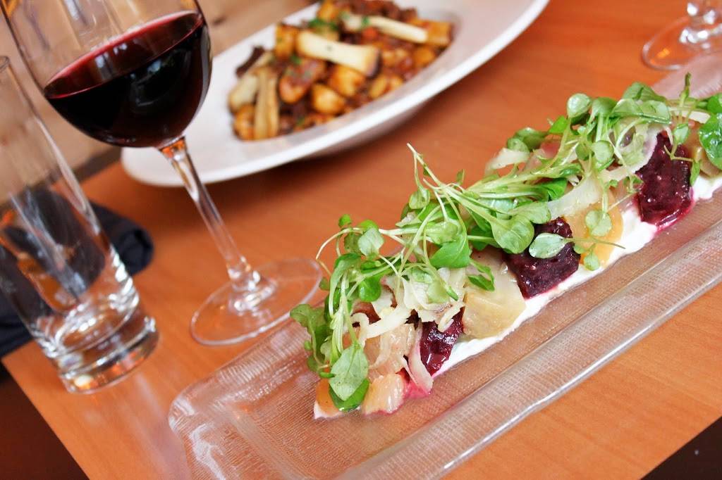 Circle Bistro | restaurant | 1 Washington Cir NW, Washington, DC 20037, USA | 2022935390 OR +1 202-293-5390