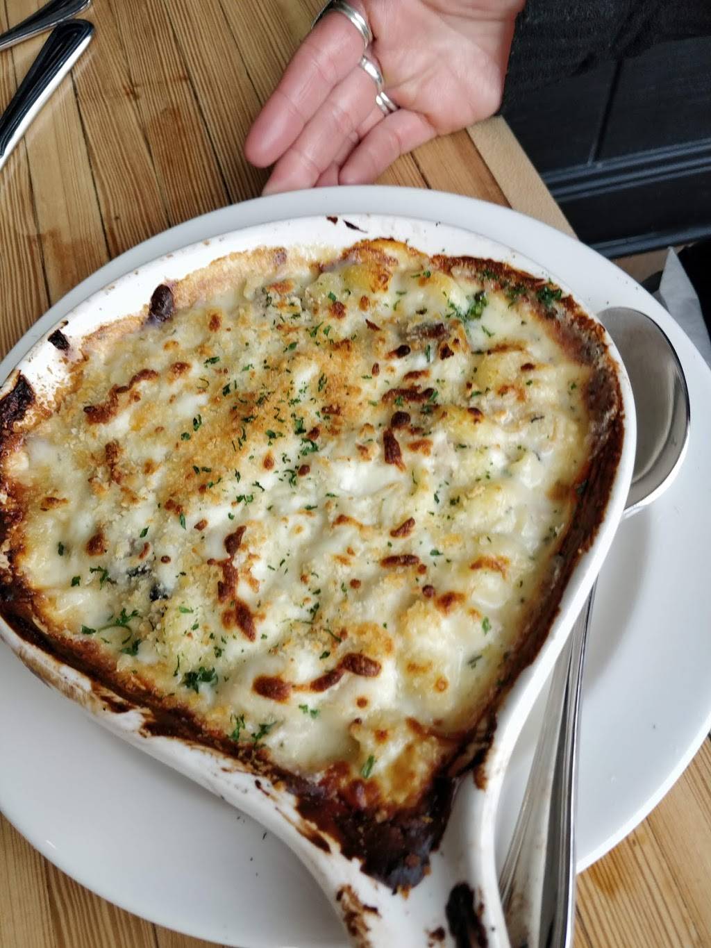 The Kensington Pub | restaurant | 2260 Lee Rd, Cleveland Heights, OH 44118, USA | 2163311003 OR +1 216-331-1003