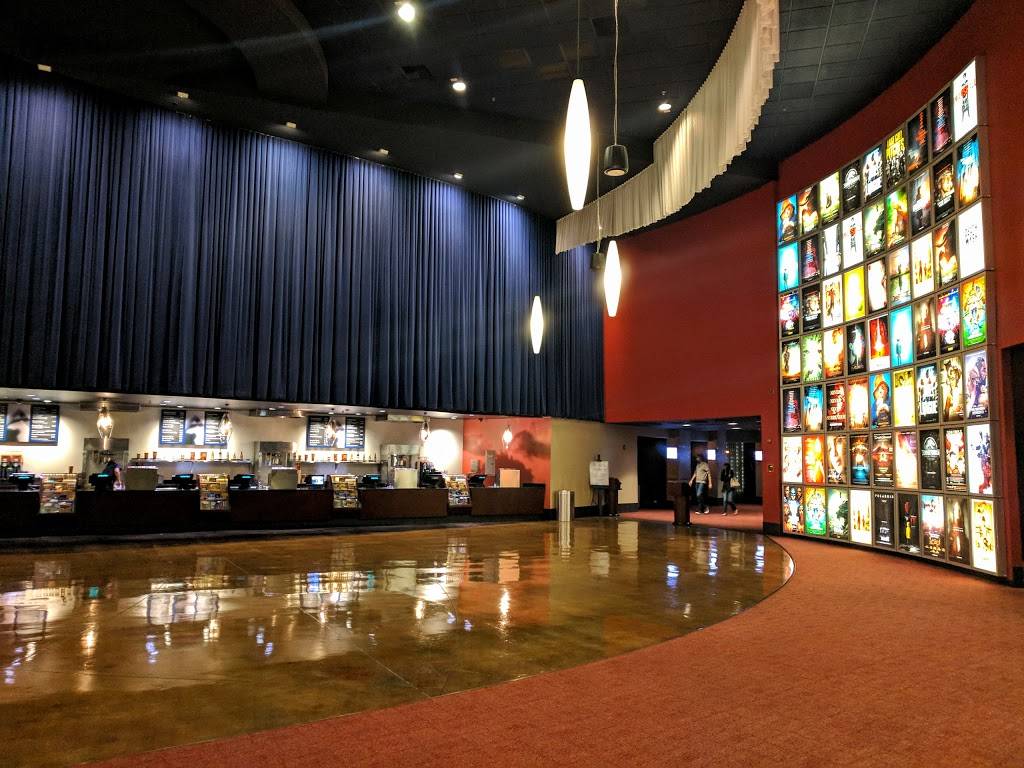 ArcLight Cinemas - Beach Cities | restaurant | 831 S Nash St, El Segundo, CA 90245, USA | 3236152550 OR +1 323-615-2550