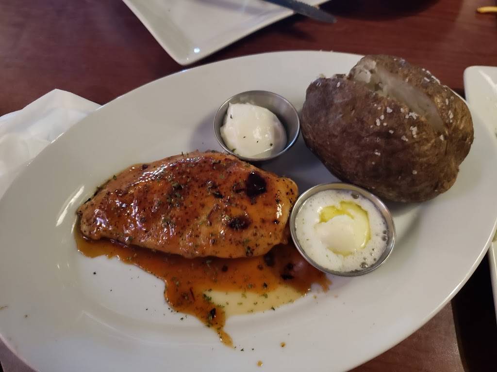 Ruby Tuesday | restaurant | 6061 Far Hills Ave, Centerville, OH 45459, USA | 9374329655 OR +1 937-432-9655