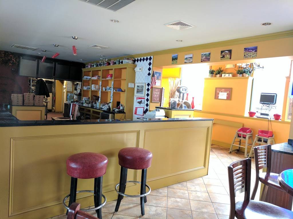 Cannolis | restaurant | 920 Washington St, Weymouth, MA 02189, USA | 7813313664 OR +1 781-331-3664