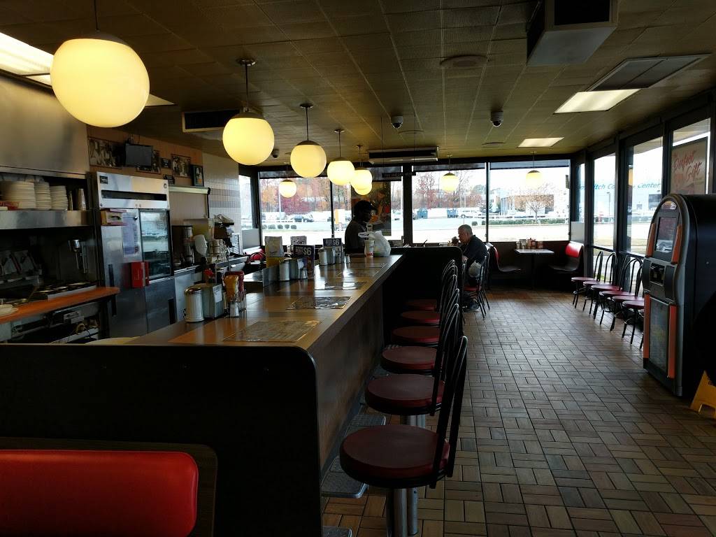 Waffle House | meal takeaway | 980 J Clyde Morris Blvd, Newport News, VA 23601, USA | 7575995985 OR +1 757-599-5985