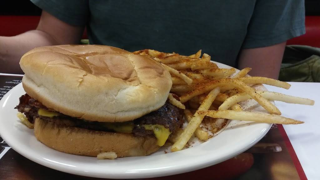 Steak n Shake | restaurant | 4550 28th St SE, Kentwood, MI 49512, USA | 6169577770 OR +1 616-957-7770