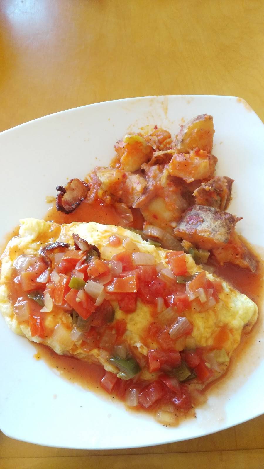 El Atoron | restaurant | Av. Martires de Chicago 602-622, Obrera 1a. Secc., 22625 Tijuana, B.C., Mexico | 6344077 OR +52 6344077