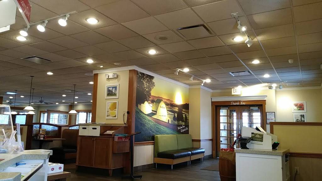 Bob Evans | restaurant | 3400 Lesh St NE, Canton, OH 44705, USA | 3304557328 OR +1 330-455-7328