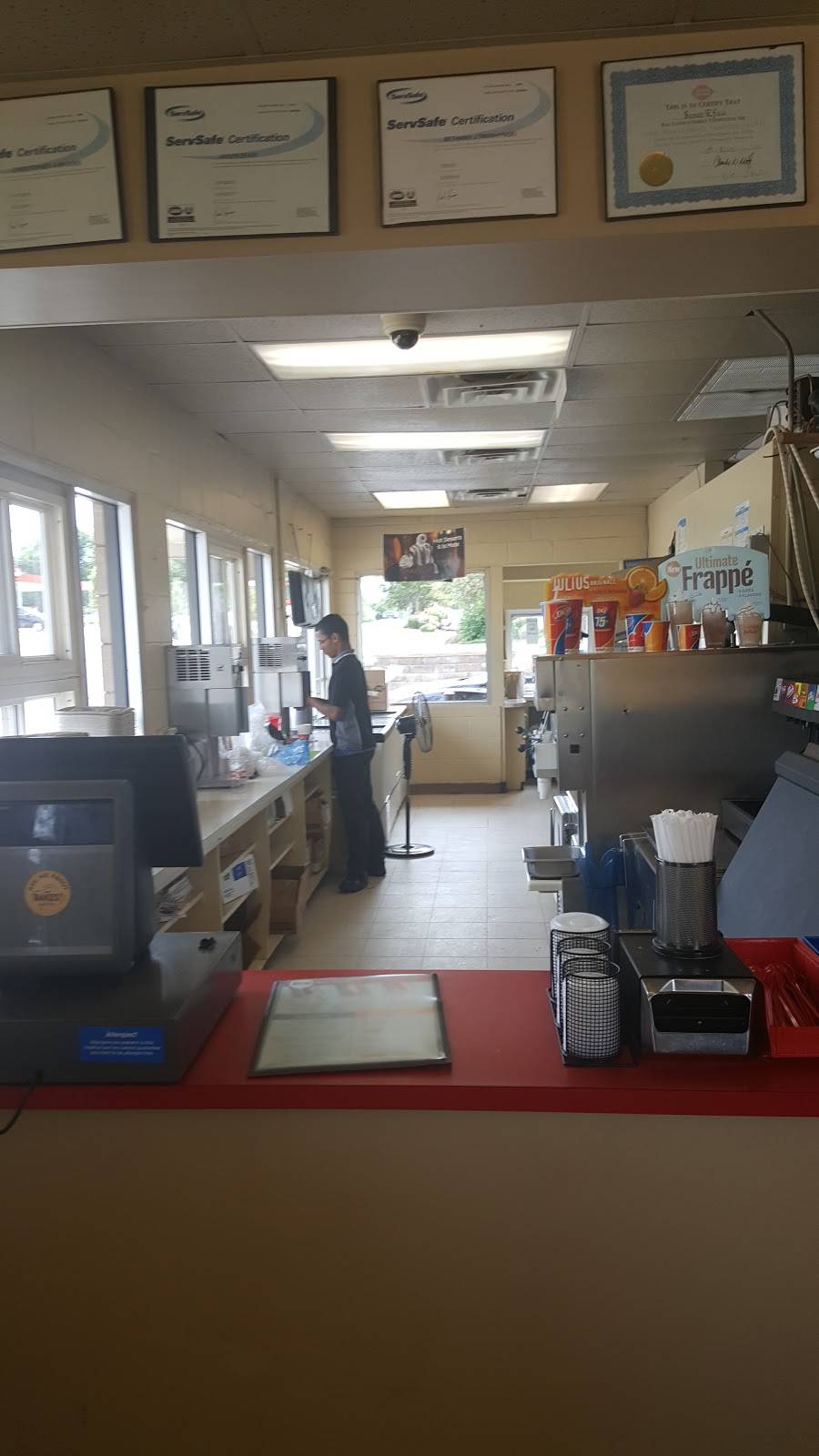 Dairy Queen | restaurant | 1922 N 72nd St, Omaha, NE 68114, USA | 4023913754 OR +1 402-391-3754