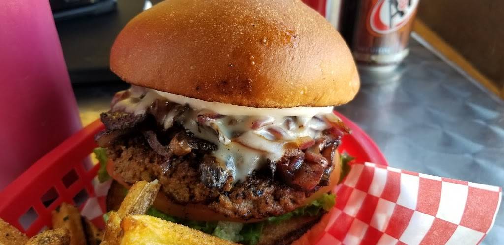 Bunz Gourmet Burgers | restaurant | 655 W 7th St, San Pedro, CA 90731, USA | 3105148773 OR +1 310-514-8773