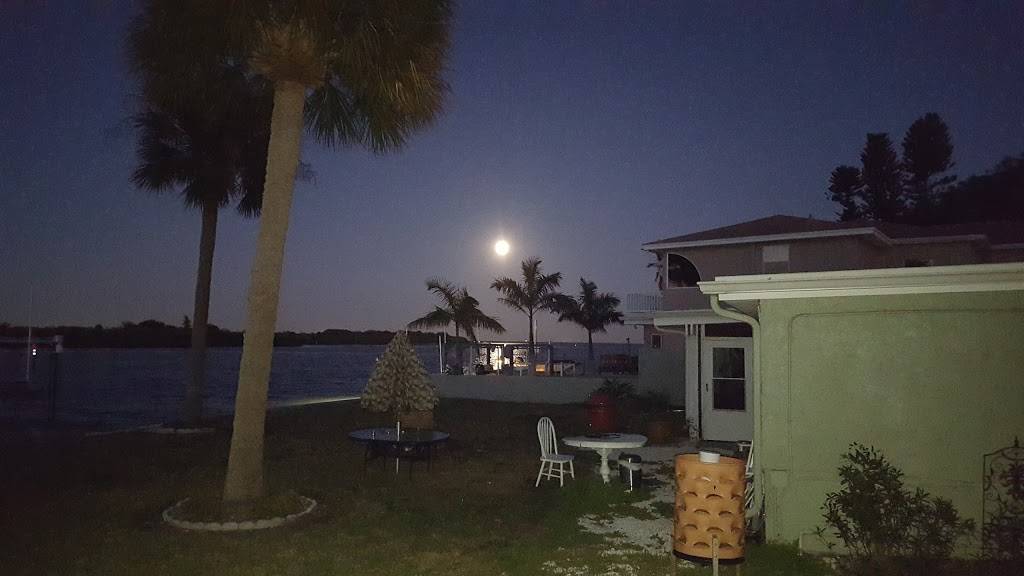 Hungry Howies Pizza | meal delivery | 4290 N Scenic Hwy, Lake Wales, FL 33898, USA | 8636762626 OR +1 863-676-2626