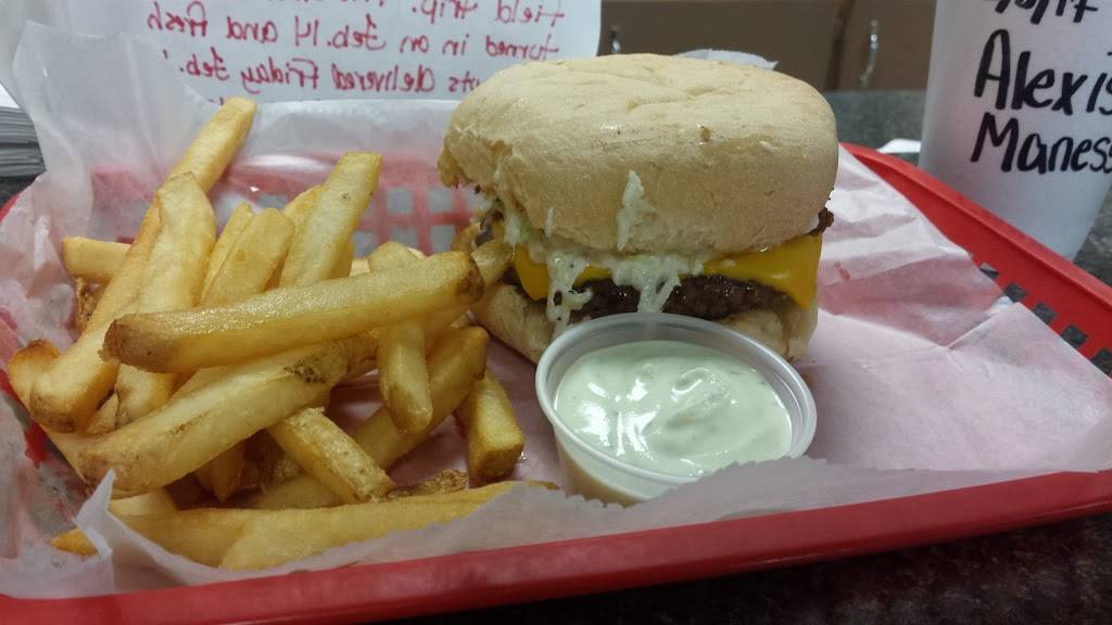 Lizzies Grill-N-Chill | restaurant | 1989 N Main St, Goldston, NC 27252, USA | 9198989918 OR +1 919-898-9918