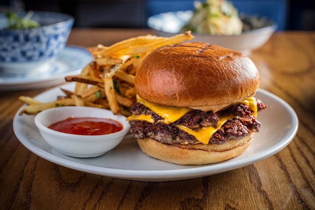 Community Tavern | restaurant | 4038 N Milwaukee Ave, Chicago, IL 60641, USA | 7732836080 OR +1 773-283-6080