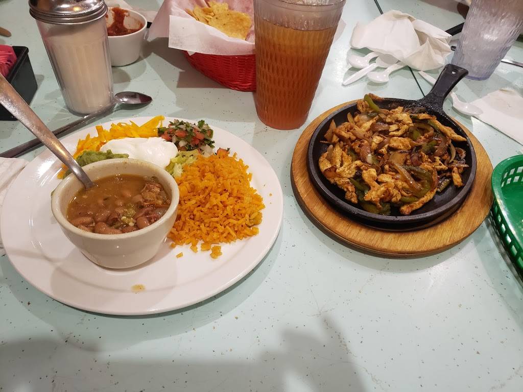 El Borrego De Oro | restaurant | 3900 S Congress Ave, Austin, TX 78704, USA | 5123830031 OR +1 512-383-0031