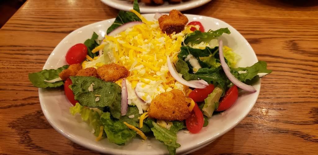 Outback Steakhouse | restaurant | 380 Town Center Dr, York, PA 17408, USA | 7177574363 OR +1 717-757-4363