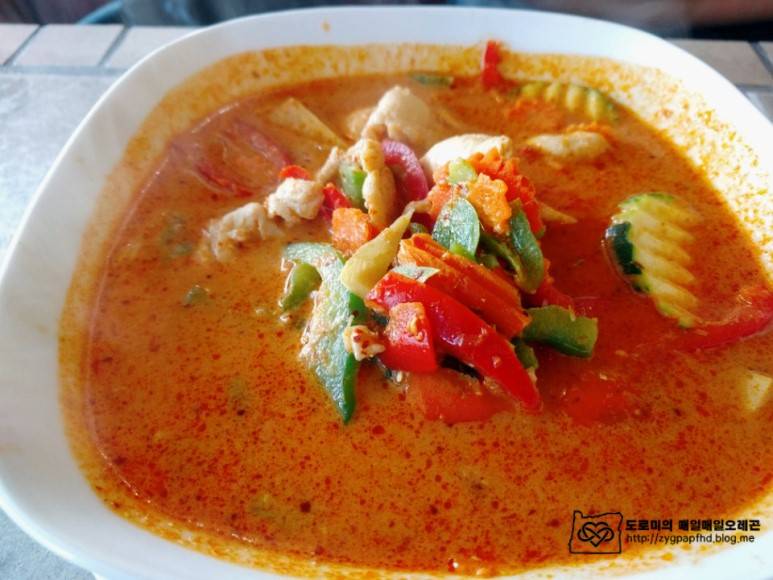 Thai Chili | restaurant | 1425 NW Monroe Ave, Corvallis, OR 97330, USA | 5417380848 OR +1 541-738-0848