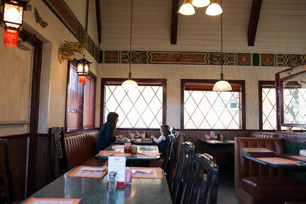 Tsing Tao | restaurant | 2613, 5765 S Packard Ave, Cudahy, WI 53110, USA | 4147445560 OR +1 414-744-5560