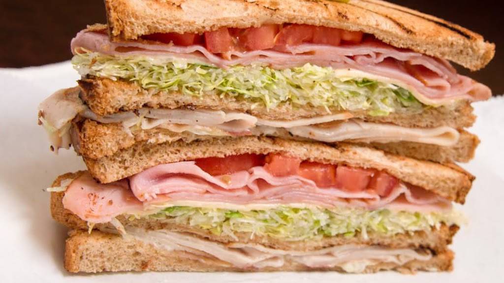 Hollywood Deli | restaurant | 7444 W Tidwell Rd D, Houston, TX 77040, USA | 7139397300 OR +1 713-939-7300