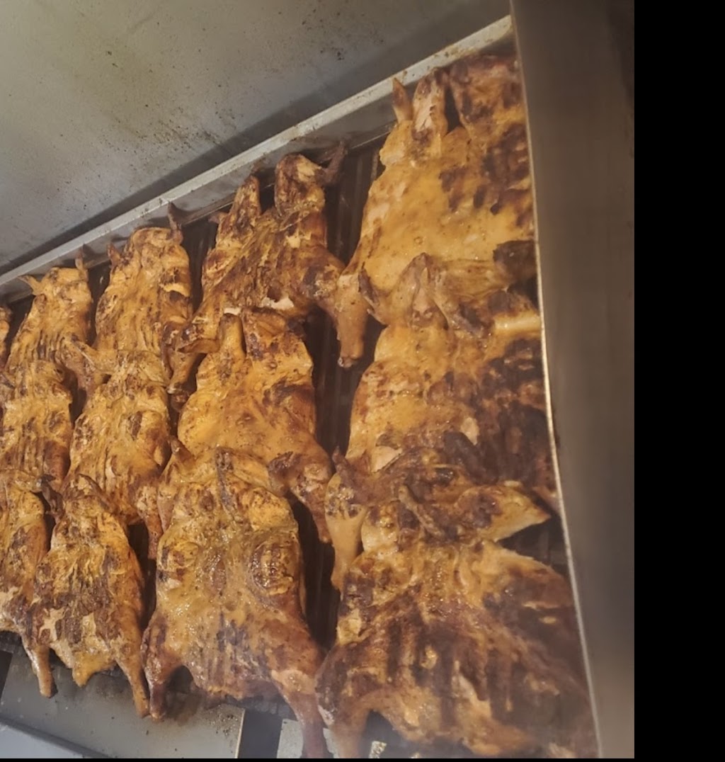 Polleria los 2 hermanos | restaurant | 8990 Pendleton Pike, Indianapolis, IN 46226, USA | 3176723832 OR +1 317-672-3832