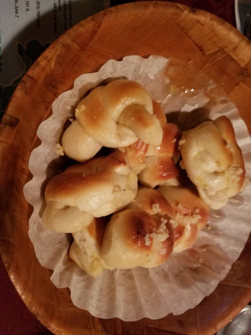 Lunas Pizza | restaurant | 1002 W State Rd 434, Longwood, FL 32750, USA | 4078306119 OR +1 407-830-6119