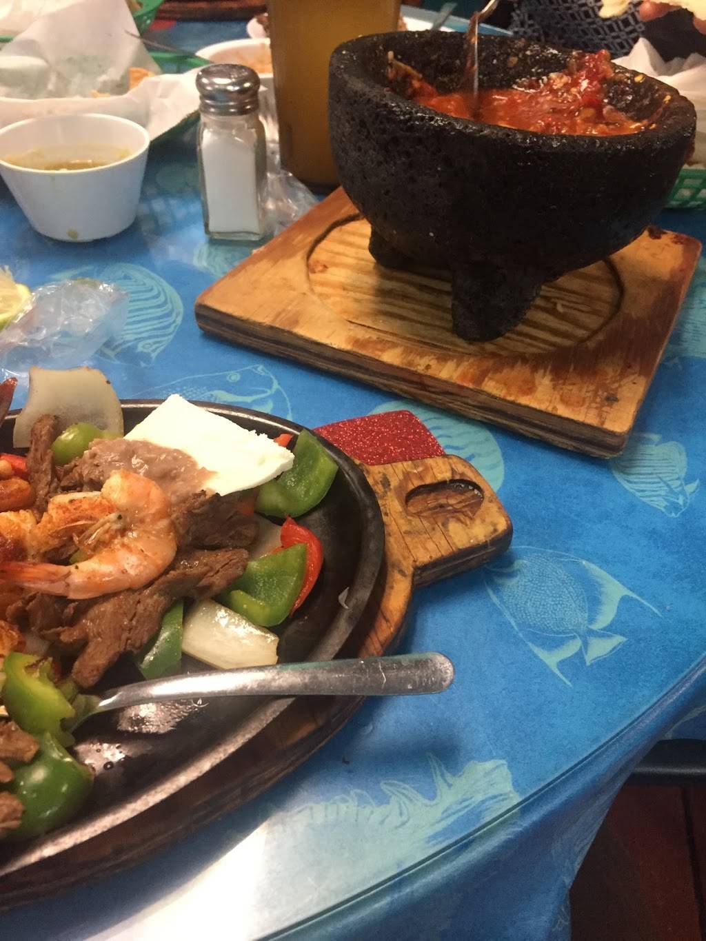 Mar Azul Seafood Bar & Grill | restaurant | 10712 W Bellfort Blvd, Houston, TX 77099, USA | 2815309514 OR +1 281-530-9514