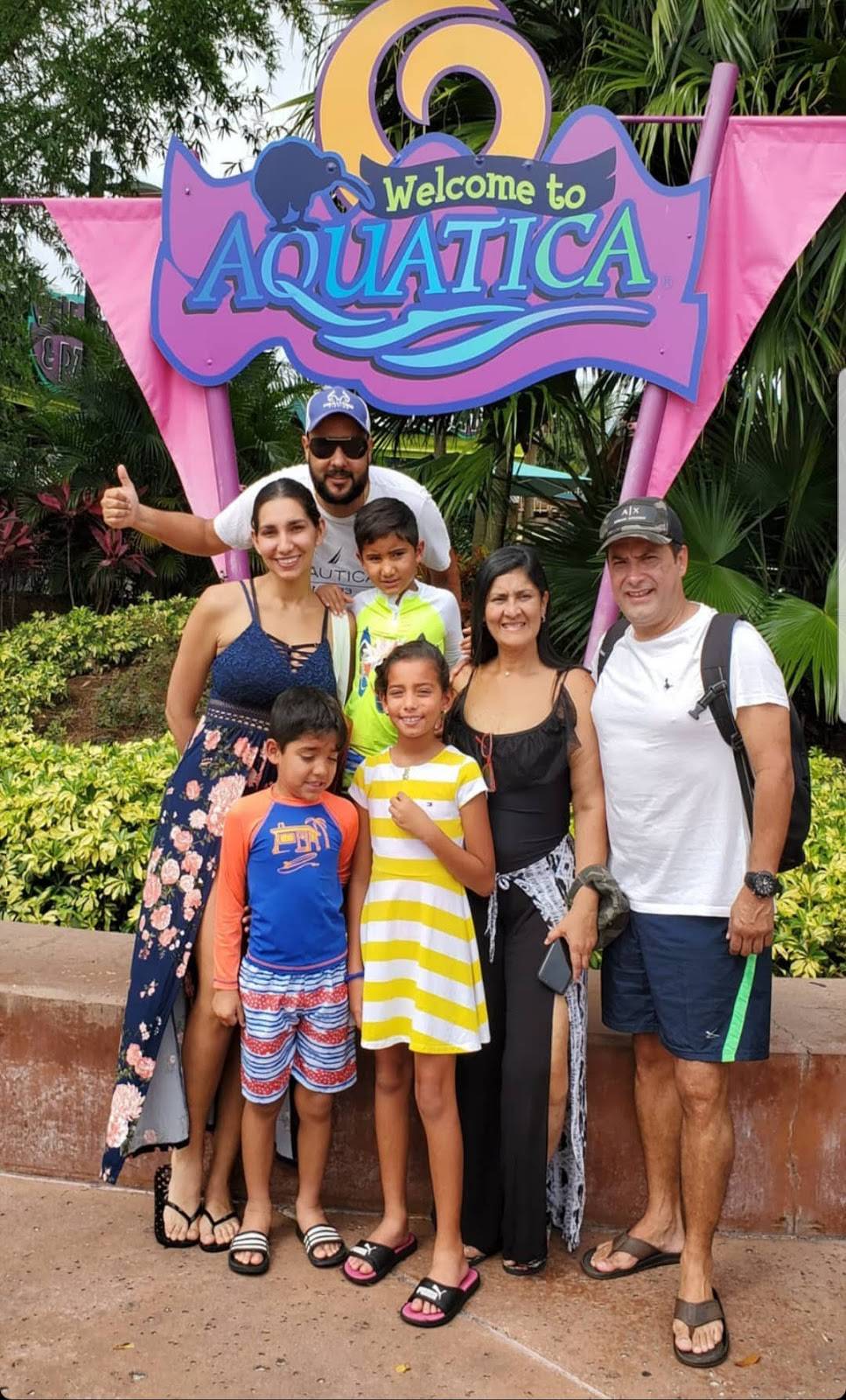 Mango Market | restaurant | 5800 Water Play Way, Orlando, FL 32821, USA | 4075455550 OR +1 407-545-5550