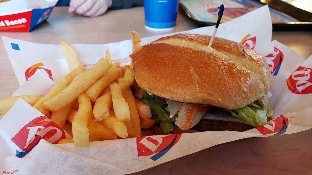 Dairy Queen Grill & Chill | restaurant | 100 Dorman Centre Dr, Spartanburg, SC 29301, USA | 8645760100 OR +1 864-576-0100