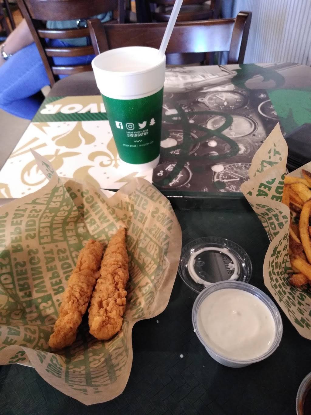 Wingstop | restaurant | 4375 Southside Blvd #12, Jacksonville, FL 32216, USA | 9043955905 OR +1 904-395-5905