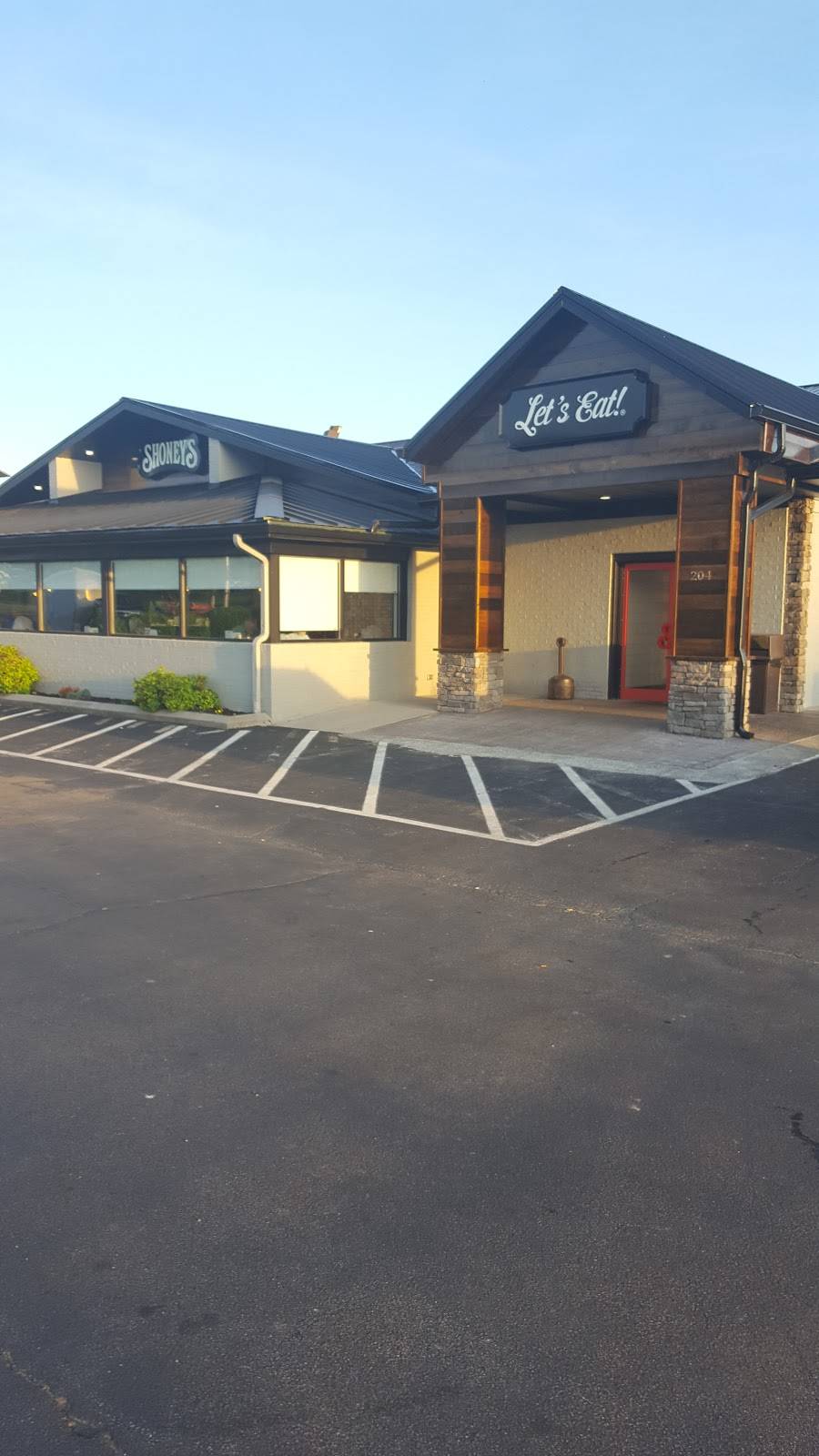 Shoneys - Oak Ridge | meal takeaway | 204 S Illinois Ave, Oak Ridge, TN 37830, USA | 8654831324 OR +1 865-483-1324